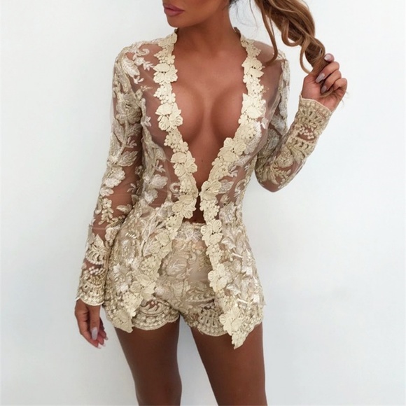 Pants - Embroidery shorts suit